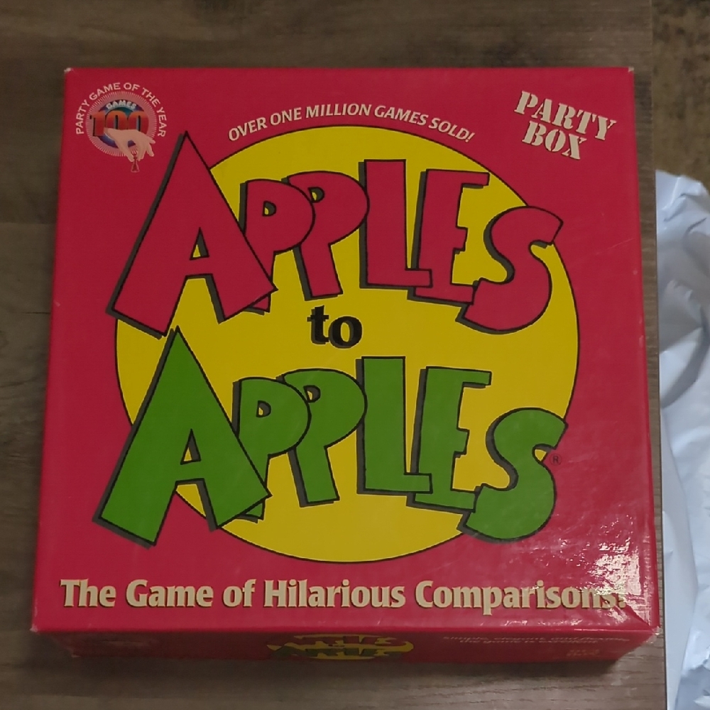 Vintage Apples To Apples First Edition In Original Party Box